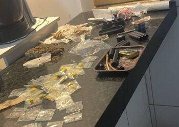 Laboratório de entorpecente é fechado e casal e preso pela força tática