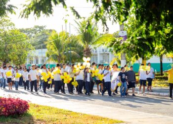 Gestão Ricardo Galvão realiza caminhada com tema da campanha de Combate ao Abuso e Exploração Sexual de Crianças e Adolescentes.