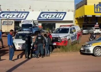 Motociclista fica ferida em acidente na BR-230 em Itaituba