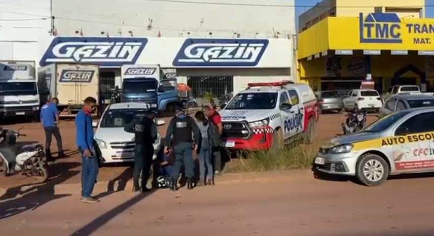 Motociclista fica ferida em acidente na BR-230 em Itaituba