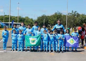 Pilotos luverdenses conquistam nove medalhas e troféus de campeões na Copa Brasil de BMX