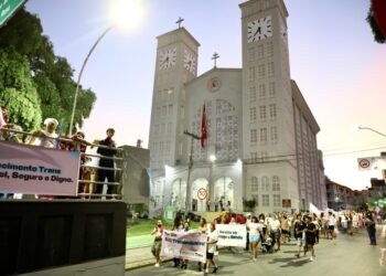 Organizadores destacam momento histórico da 1ª Marcha da Visibilidade Trans, que promoveu reflexão sobre dignidade e respeito para todas as pessoas