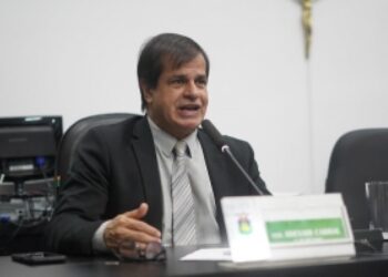 Adevair apresenta projeto para homenagear motorista com nome de rua