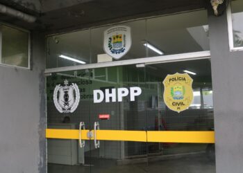 Suspeito de participação no latrocínio de empresário em casa de prostituição é preso; duas pessoas são procuradas