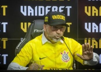 Corinthians perde patrocnio de R$ 370 milhes e diretores renunciam