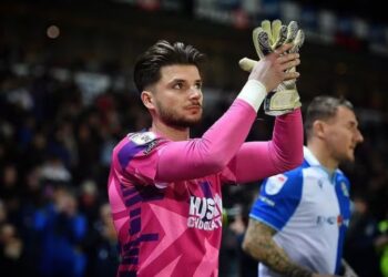 Goleiro de time ingls morre aos 26 anos e choca mundo da bola