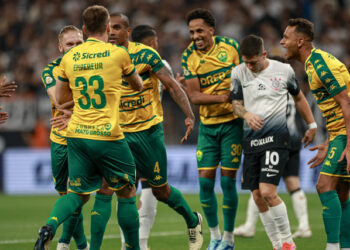 Com lei do ex, Cuiabá leva gol no fim e fica no empate com o Corinthians pela Série A | RDNEWS