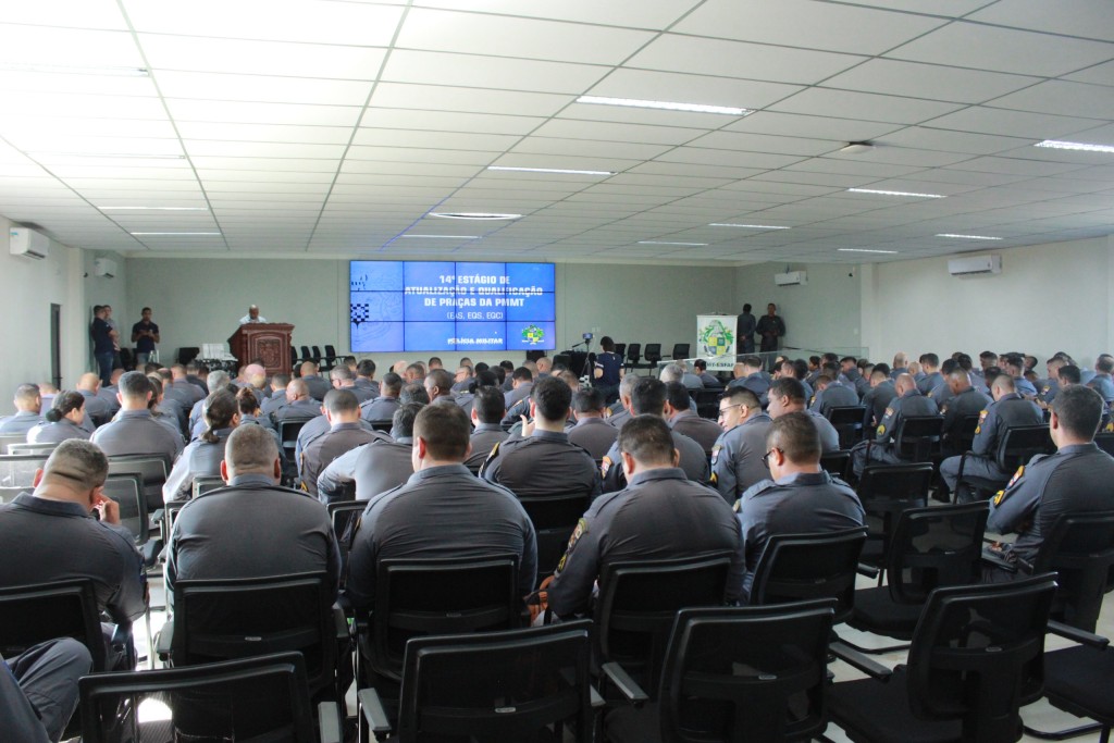Polícia Militar realiza formatura da 14ª turma do Estágio de