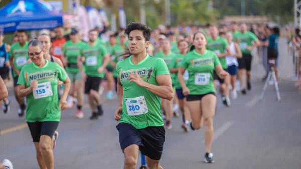 Corrida Noturna do Meio Ambiente teve mais de 400 participantes 