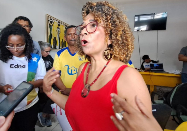 Com 19 votos, Câmara decide cassar mandato de Edna pela