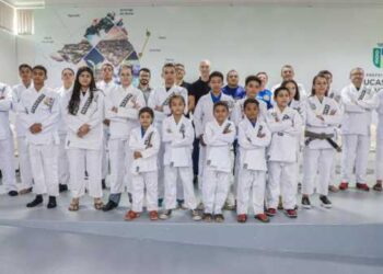 Atletas do Viva Lucas recebem Kimonos da Prefeitura de Lucas do Rio Verde