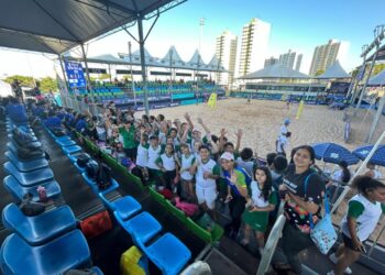 Estudantes da rede pública municipal de educação acompanharam o Circuito Brasileiro de Vôlei de Praia