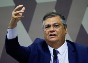 Dino vê “comprovação cabal” de que orçamento secreto não acabou e convoca audiência de conciliação