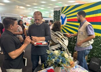 Em Cuiabá, ecoturismo e ufologia de Barra do Garças chamam atenção durante Feira Internacional de Turismo.