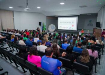 Aluno e quatro escolas de Lucas do Rio Verde são premiados no Educa MT