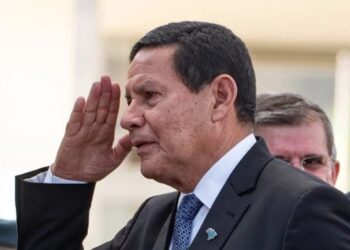 Coronel acusa Exrcito e Mouro de comprar ‘megavideogame’