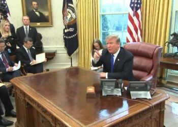 Suprema Corte dos EUA decide que ex-presidentes têm presunção de imunidade para atos oficiais no exercício do cargo; Trump comemora | Jornal Nacional