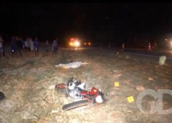 Motociclista morre ao bater de frente com carro de mdico