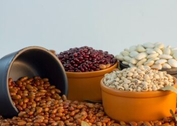 Mercado de Feijão Enfrenta Desafios com Baixa Demanda e Possível Queda de Preços