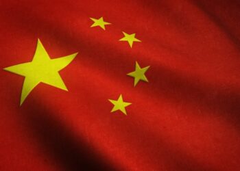 Com queda de preços, China planeja conter produção de laticínios e carne bovina