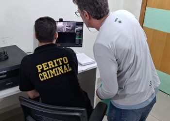 Peritos analisam imagens e tentam identificar início das chamas
