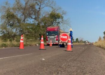 Após cobranças do Dr. Eugênio, obra de tapa-buraco é realizada na MT-326.