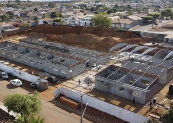 Nova escola em Barra do Garças: obras já avançam para fase de acabamento.