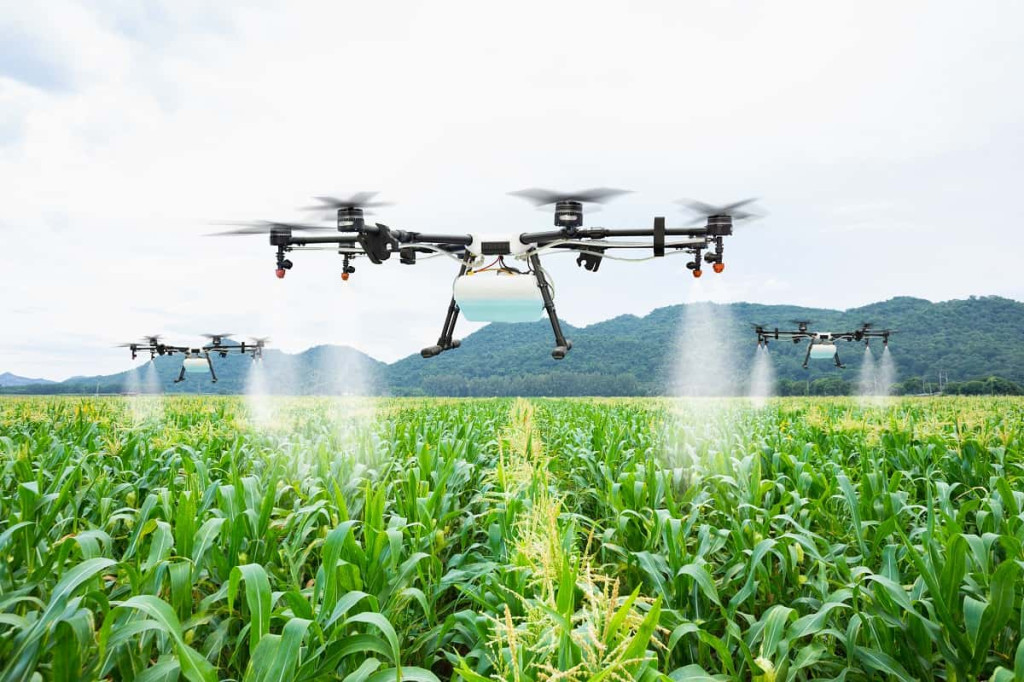 Drone para pulverizaï¿½ï¿½o na agricultura