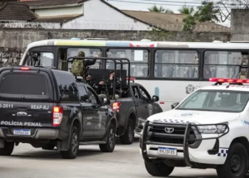 RJ: operação contra milícia tem prisões e apreensão de armas e drogas