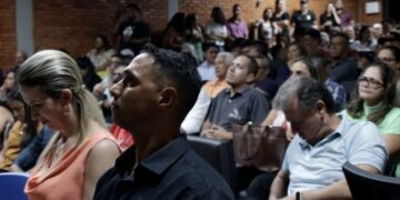 Prefeito Ricardo Galvão prestigia reunião de núcleos do Sicredi Araxingu em Aragarças.