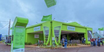 Sicredi Araxingu se destaca em Dinetec 2025 com apoio à comunidade