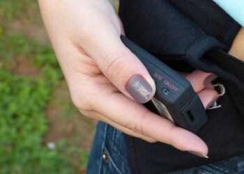 Manaco com 14 passagens tenta matar ex, que salva pelo boto do pnico