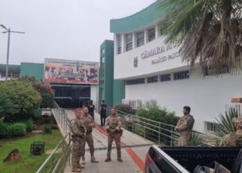 Cuiab v obra inacabada e rompe com empresa alvo da PC