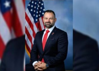 Deputado dos EUA se diz alarmado com censura no Brasil