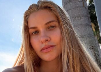 Andressa Suita posa sem maquiagem e ganha chuva de elogios