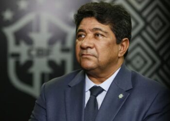 Justiça afasta presidente da CBF 3 dias após anúncio de Ancelotti