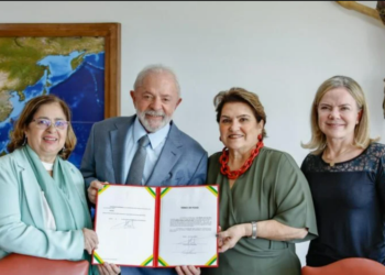 Lula demite Cida Gonçalves e nomeia Márcia Lopes no Ministério das Mulheres