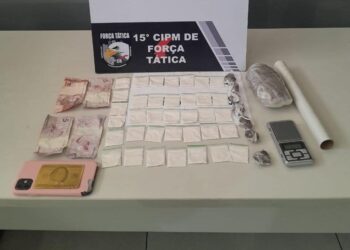 Força Tática prende mulher e apreende adolescente por tráfico de drogas em Várzea Grande