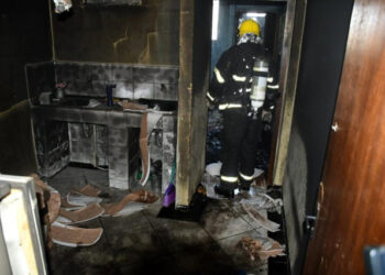 Incêndio se alastra e destrói cômodo de quitinete em Rondonópolis | RDNEWS