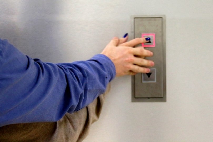 Professor de Direito preso por assediar vizinha em Cuiab