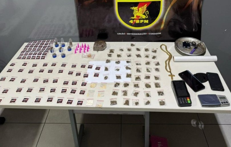 PM traficante do CV com 184 pores de drogas em