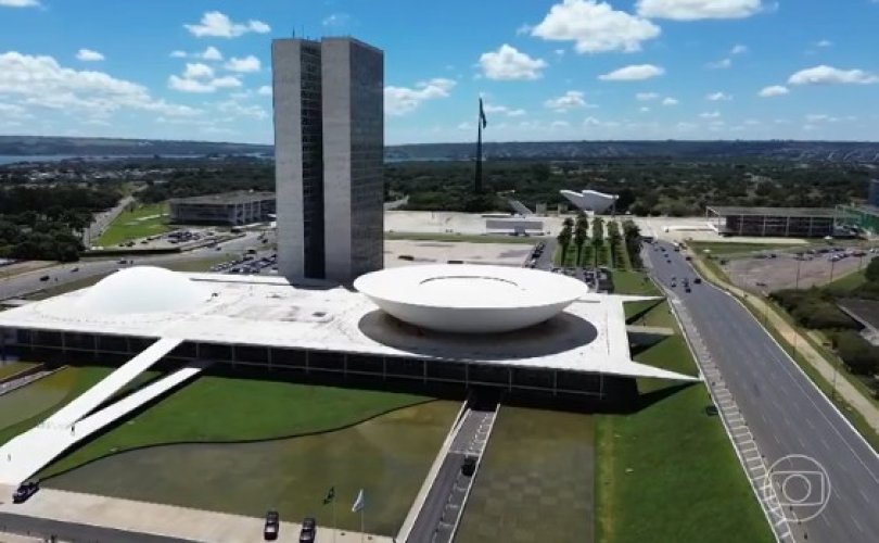 Derrubada do IOF e resistncia do Congresso devem levar a