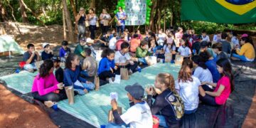 Prefeitura promove atividade ambiental com alunos no Lajedo em comemoração ao Dia Mundial do Meio Ambiente