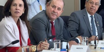 Dr. Eugênio reúne-se em Brasília com ministro Renan Filho e destaca avanços para obras da BR-080, BR-158 e ferrovia do Araguaia.