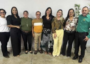 Secretários e equipe pedagógica de General Carneiro participam de Encontro Alfabetiza em Barra do Garças