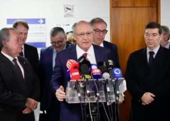 Pix ‘sucesso’ e tarifas que devem ser resolvidas, diz Alckmin