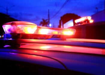 Casal de moto preso aps PM flagrar beb sendo transportado dentro de sacola | FOLHAMAX