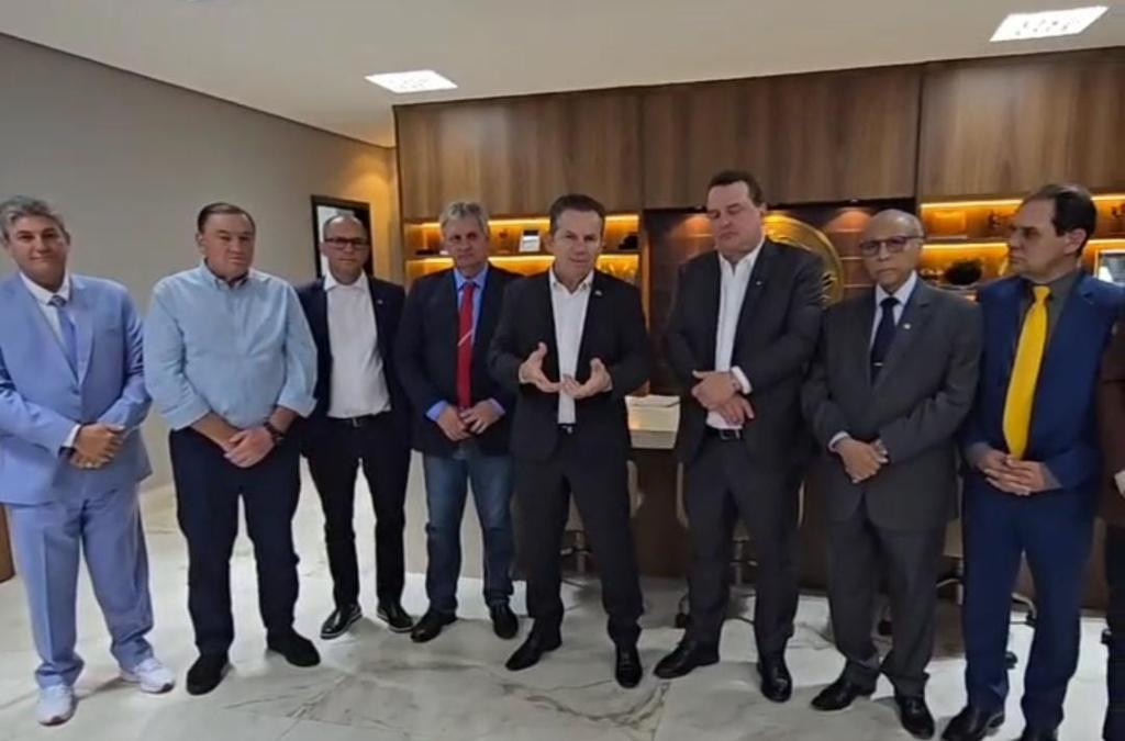 Reuniï¿½o Mauro Mendes e deputados