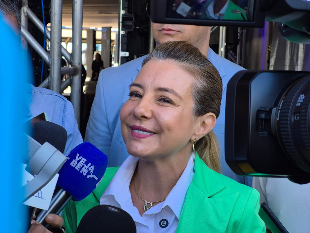 Prefeita Flï¿½via Moretti 