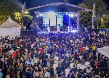 Temporada de Praia agita final de semana e atrai grande público, em Barra do Garças; veja fotos